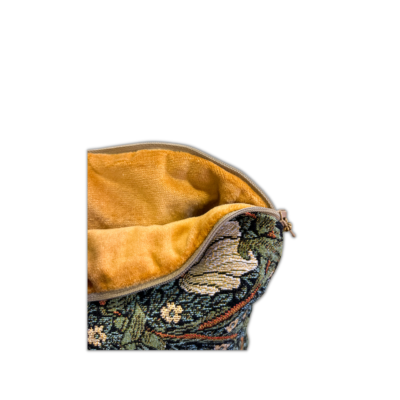 Thumbnail image of William Morris Pimpernel Zip Purse